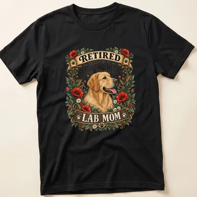 Vintage floral t-shirt with the text RETIRED PROMOTED TO STAY AT HOME LAB MOM and a yellow Labrador illustration